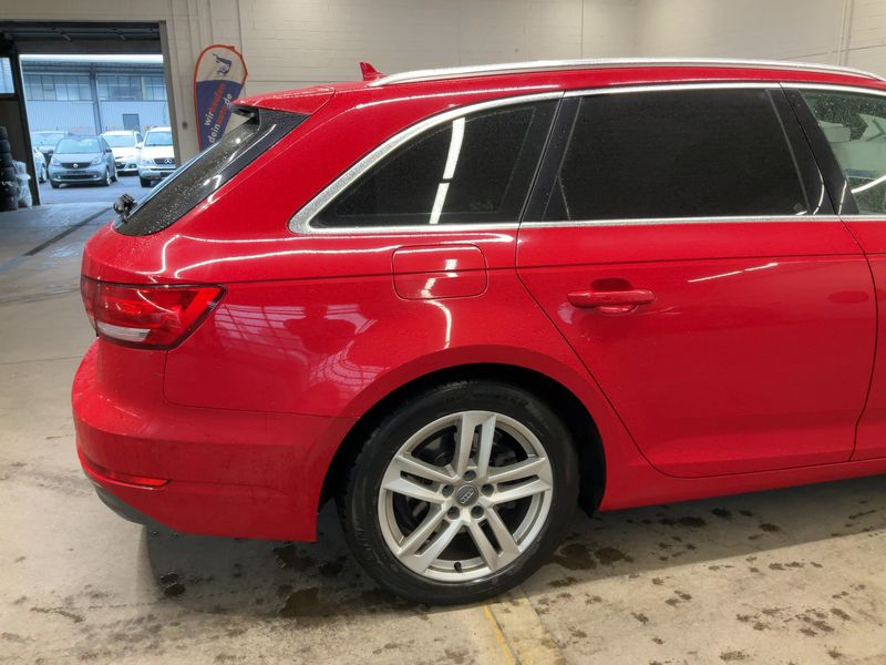 Audi A4 2.0 TDI Sport — zdjęcie 6