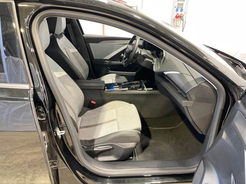 Opel Astra 1.5 CDTI Elegance — zdjęcie 6