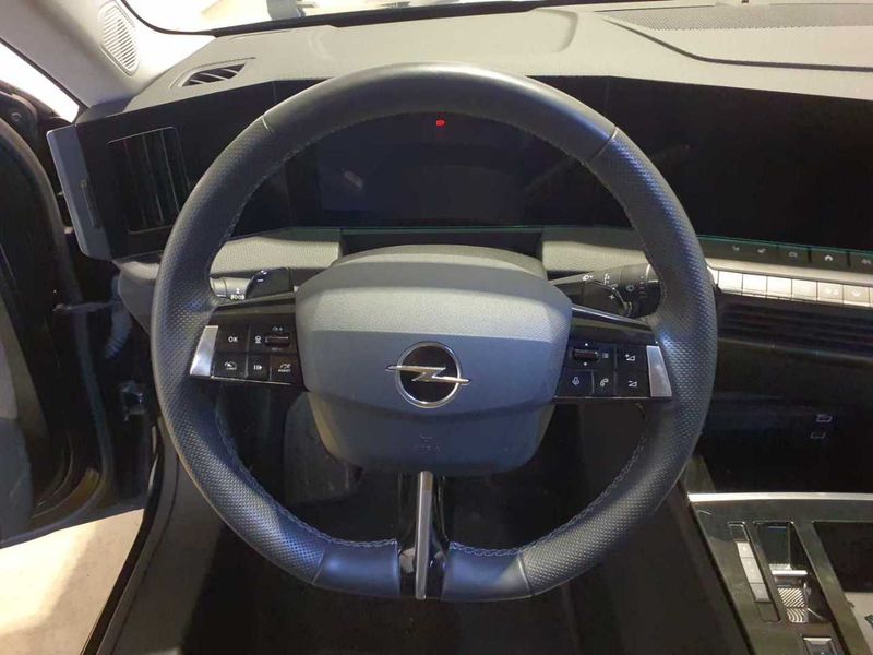 Opel Astra 1.5 CDTI Elegance — zdjęcie 18
