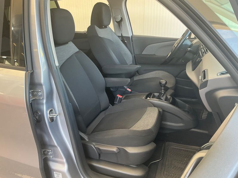 Citroen C4 Grand Picasso 1.2 PureTech Selection — zdjęcie 11