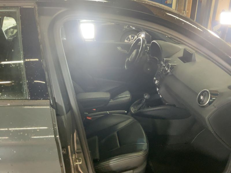 Audi A1 Sportback 1.4 TFSI Sport — zdjęcie 11