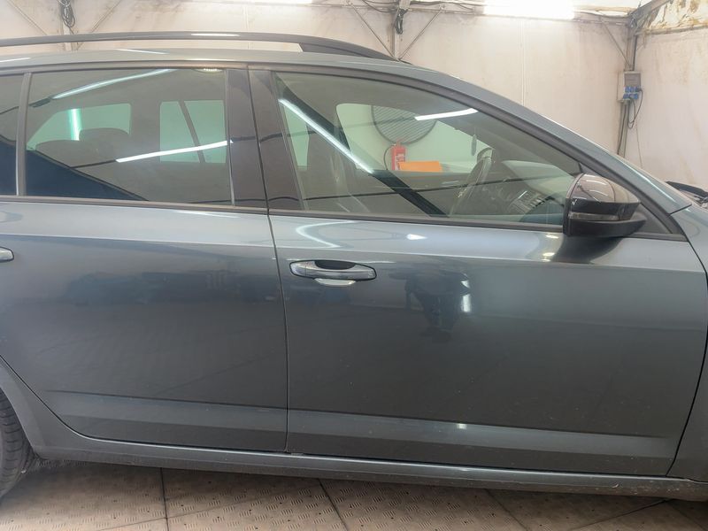 Skoda Octavia 2.0 TDI RS — zdjęcie 7