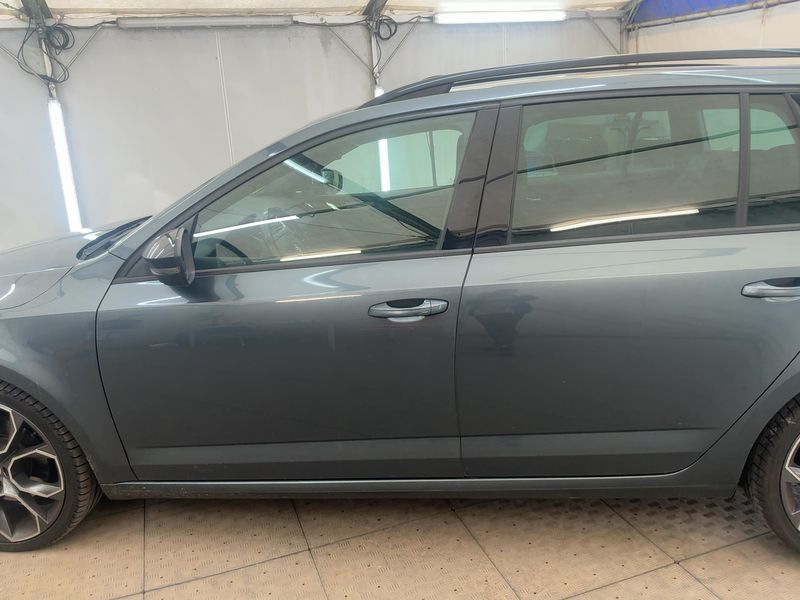 Skoda Octavia 2.0 TDI RS — zdjęcie 4