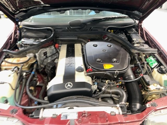 Mercedes-Benz E-Klasse 300 CE Cabrio — zdjęcie 22
