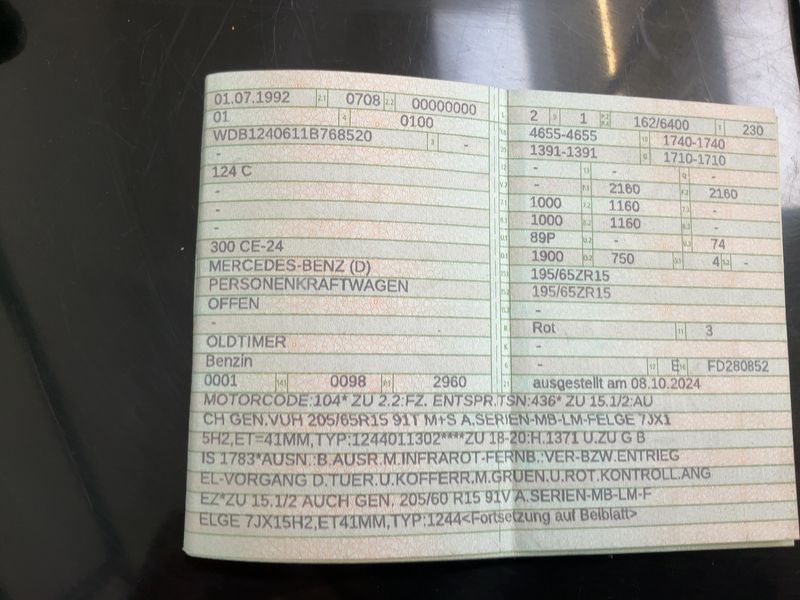 Mercedes-Benz E-Klasse 300 CE Cabrio — zdjęcie 15