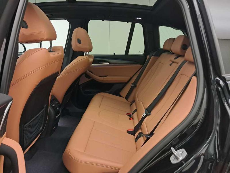 BMW X3 xDrive 30e M Sport — zdjęcie 16