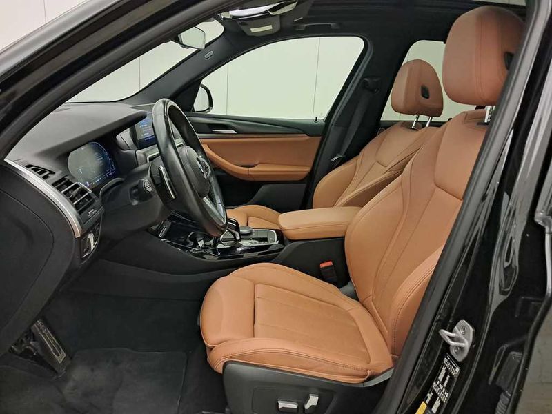 BMW X3 xDrive 30e M Sport — zdjęcie 13