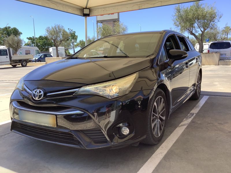 Toyota Avensis 2.0 D-4D Edition-S — zdjęcie 1