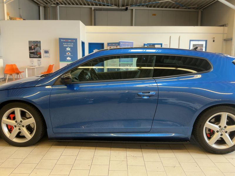Volkswagen Scirocco 2.0 TSI R — zdjęcie 4