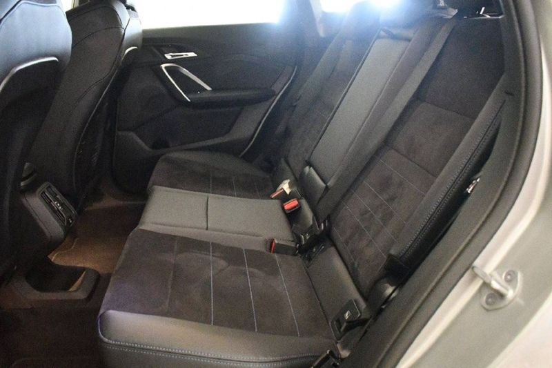 BMW X1 sDrive 18d M Sport — zdjęcie 9