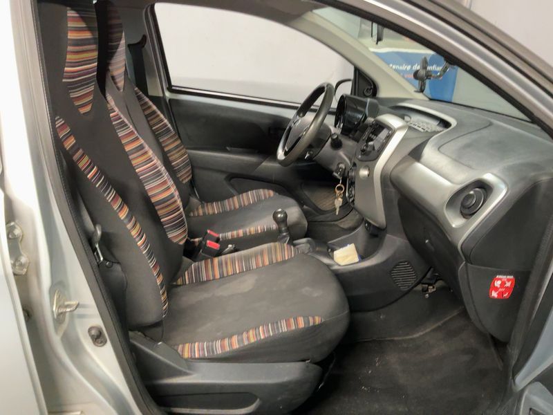 Citroen C1 1.0 VTi Feel — zdjęcie 11