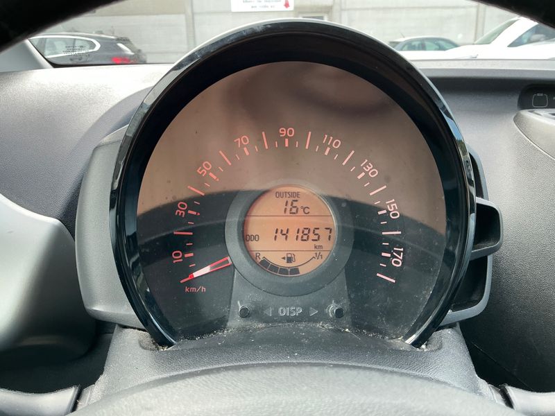 Citroen C1 1.0 VTi Feel — zdjęcie 13