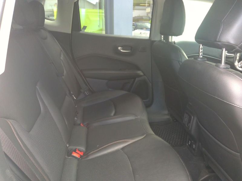 Jeep Compass 1.3 T4 4xe Plug-in Hybrid Limited — zdjęcie 9