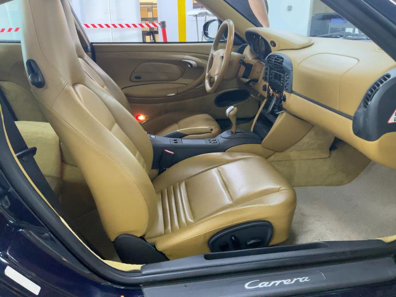 Porsche 911 996 Carrera — zdjęcie 11