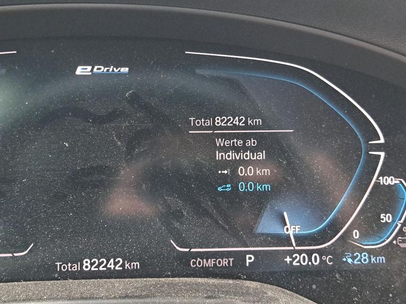 BMW X3 xDrive 30e M Sport — zdjęcie 8