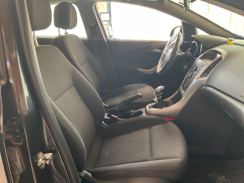 Opel Astra 1.7 CDTI Edition 30 — zdjęcie 3
