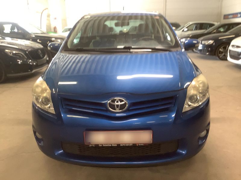 Toyota Auris 1.4 Turbodiesel Active — zdjęcie 9