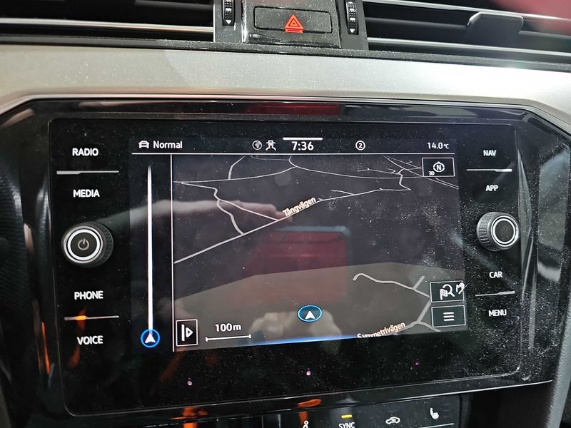 Volkswagen Passat Alltrack 2.0 TDI 4Motion — zdjęcie 13