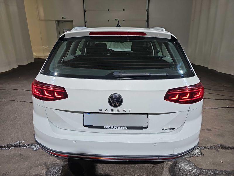 Volkswagen Passat Alltrack 2.0 TDI 4Motion — zdjęcie 4