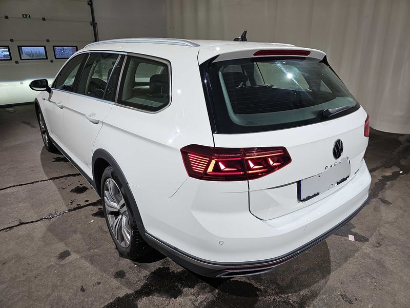 Volkswagen Passat Alltrack 2.0 TDI 4Motion — zdjęcie 3