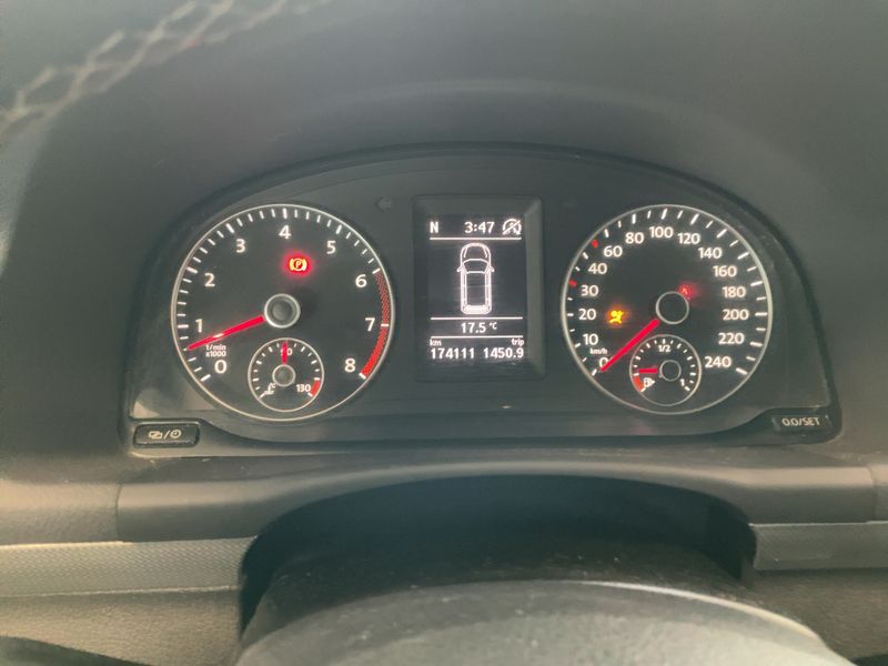 Volkswagen Touran 1.2 TSI Match BlueMotion Tech — zdjęcie 4