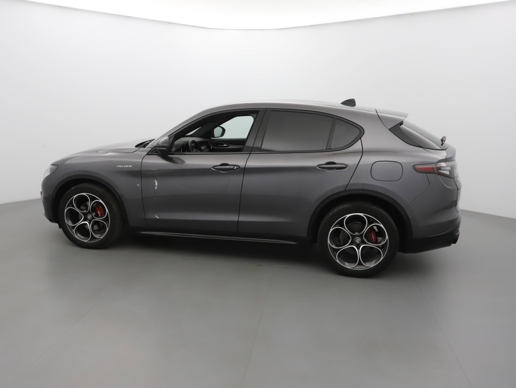 Alfa Romeo Stelvio 2.2 JTDM Sprint 2WD — zdjęcie 2