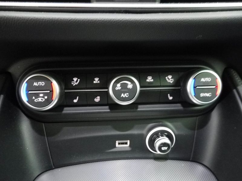 Alfa Romeo Stelvio 2.2 JTDM Sprint 2WD — zdjęcie 10