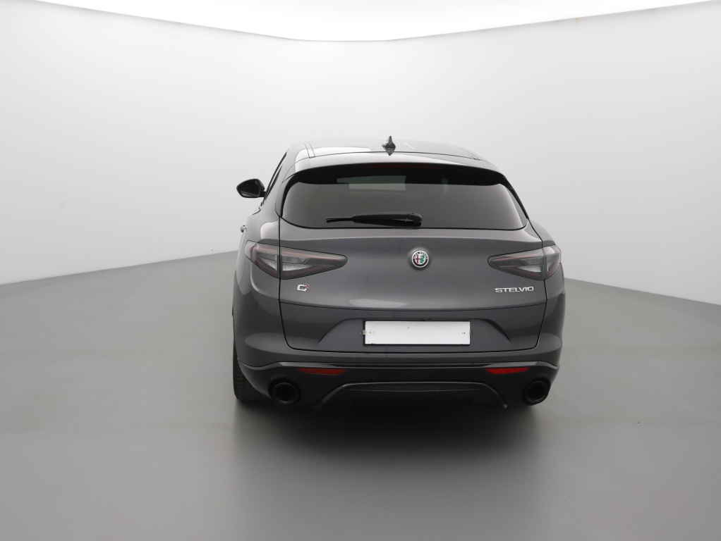 Alfa Romeo Stelvio 2.2 JTDM Sprint 2WD — zdjęcie 3