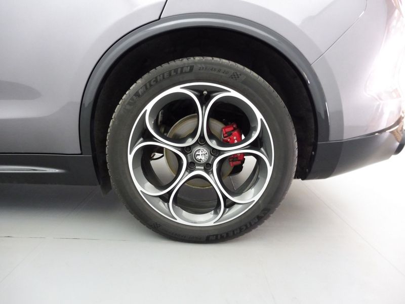 Alfa Romeo Stelvio 2.2 JTDM Sprint 2WD — zdjęcie 31