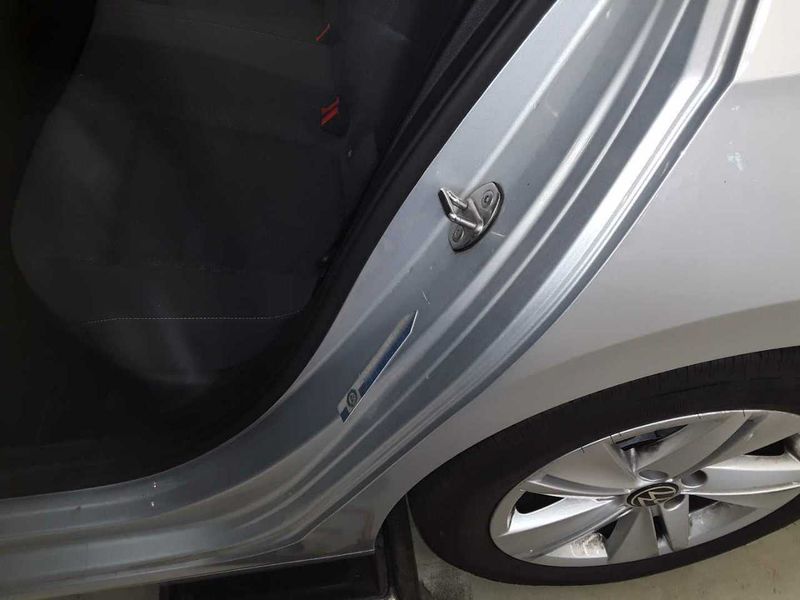 Volkswagen Golf VIII 2.0 TDI Life — zdjęcie 35