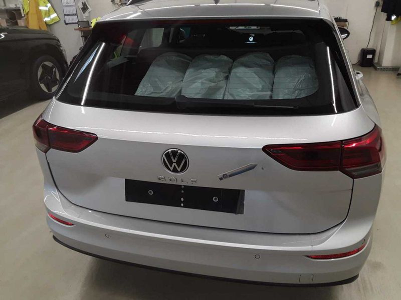 Volkswagen Golf VIII 2.0 TDI Life — zdjęcie 42