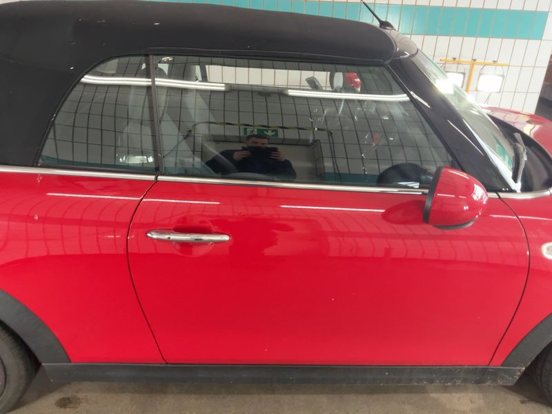 MINI Cabrio Cooper — zdjęcie 7