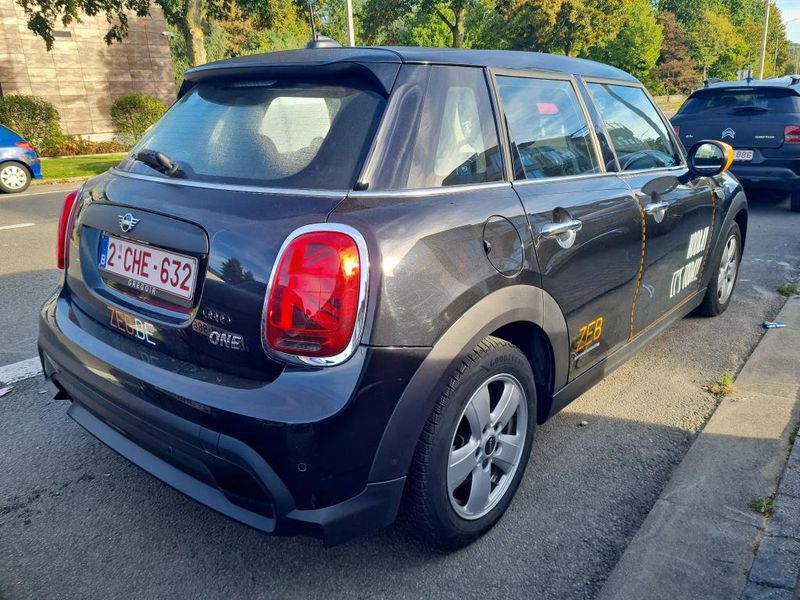 MINI One Essential Trim — zdjęcie 5