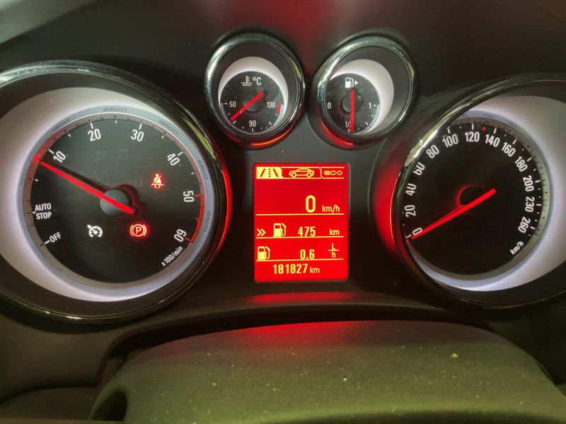 Opel Cascada 2.0 CDTI Edition ecoFlex — zdjęcie 13