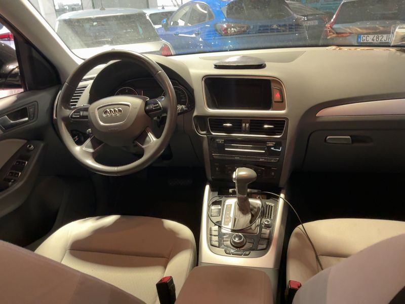 Audi Q5 2.0 TDI quattro — zdjęcie 12