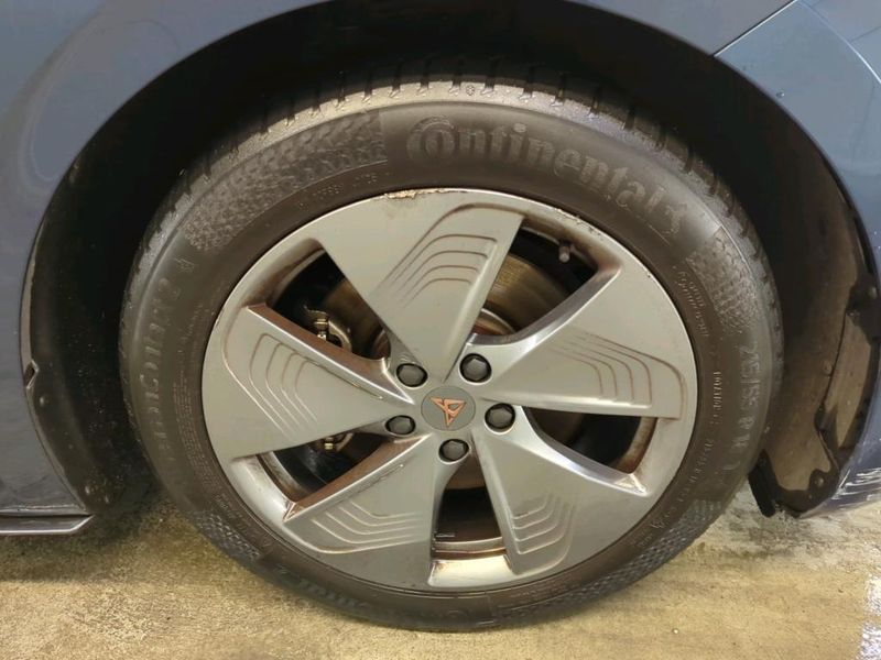 Cupra Born electric drive 150 kW — zdjęcie 15