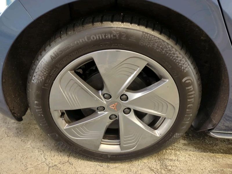 Cupra Born electric drive 150 kW — zdjęcie 17