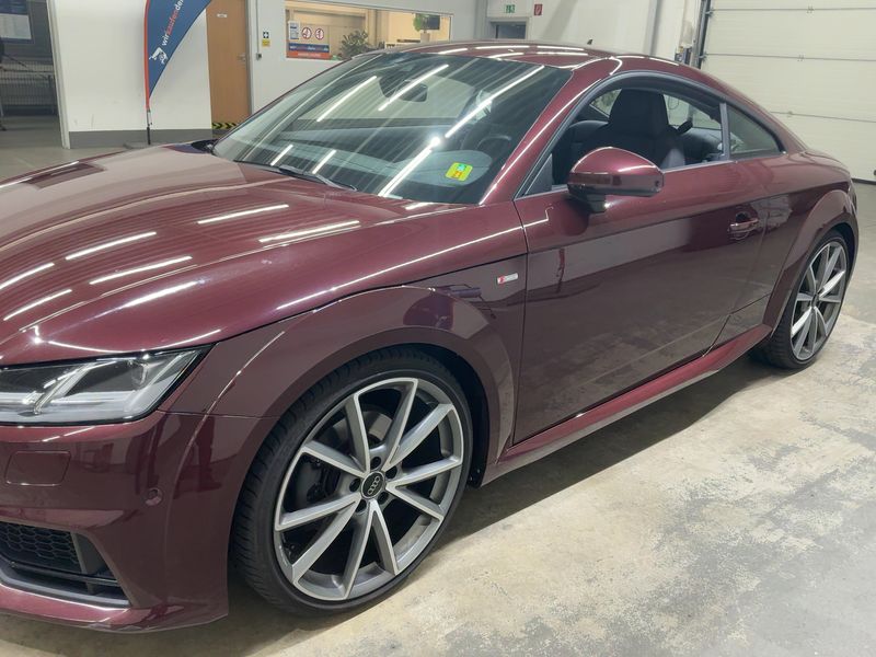 Audi TT 2.0 TFSI quattro Coupe — zdjęcie 2