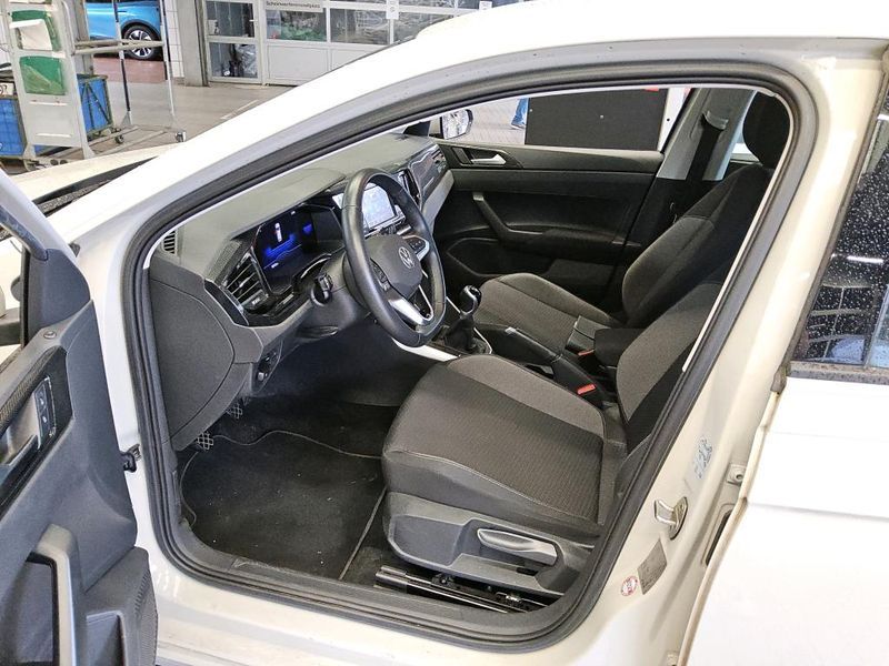 Volkswagen Polo 1.0 Life — zdjęcie 9