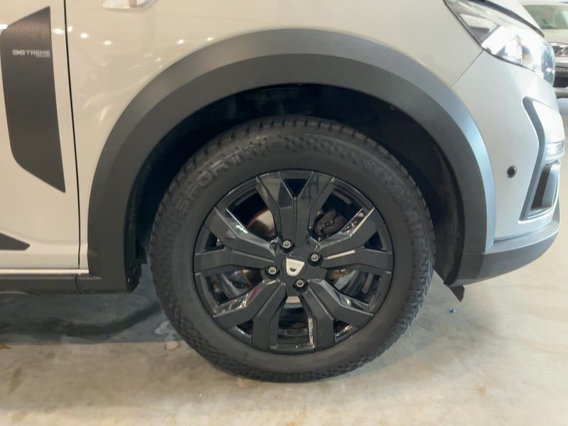 Dacia Jogger 1.0 TCe Extreme — zdjęcie 19