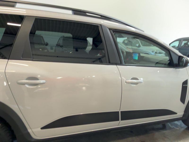 Dacia Jogger 1.0 TCe Extreme — zdjęcie 7