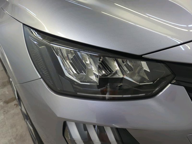 Peugeot 208 electric drive 100 kW e Allure — zdjęcie 17