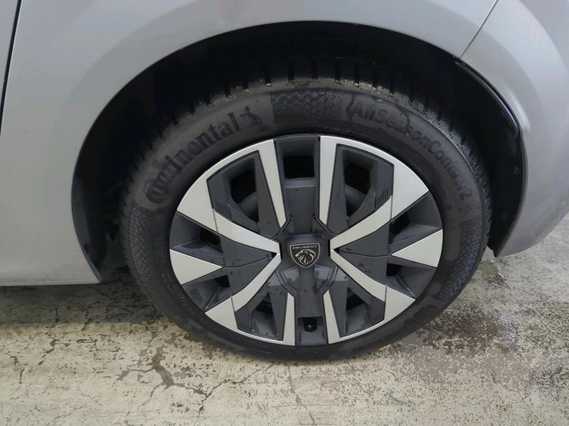 Peugeot 208 electric drive 100 kW e Allure — zdjęcie 15