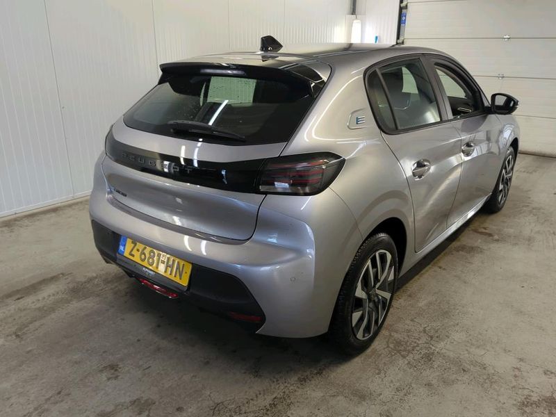 Peugeot 208 electric drive 100 kW e Allure — zdjęcie 4