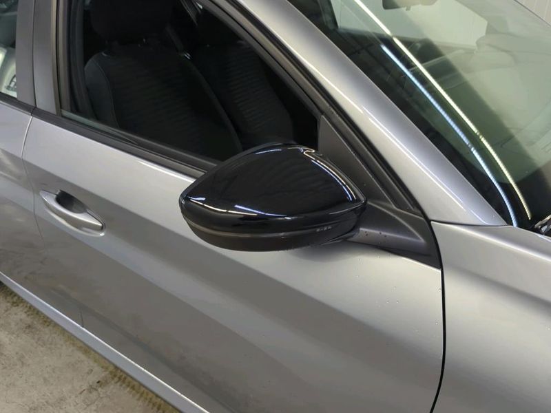 Peugeot 208 electric drive 100 kW e Allure — zdjęcie 32