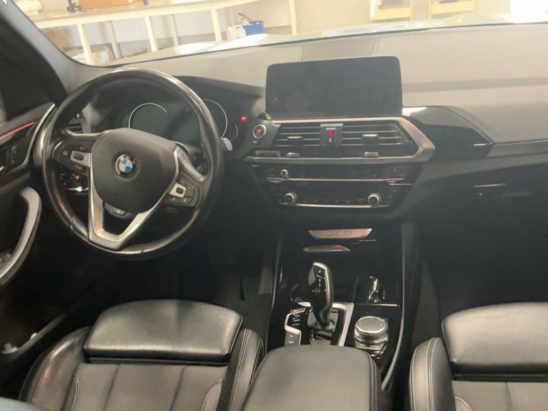 BMW X3 xDrive 20d xLine — zdjęcie 12