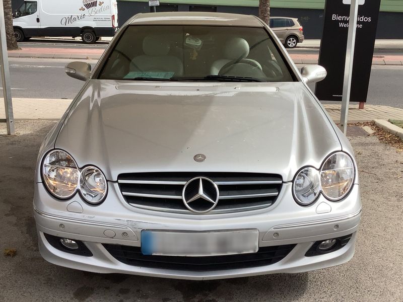 Mercedes-Benz CLK-Klasse CLK 220 CDI Avantgarde — zdjęcie 9