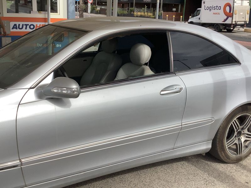 Mercedes-Benz CLK-Klasse CLK 220 CDI Avantgarde — zdjęcie 4