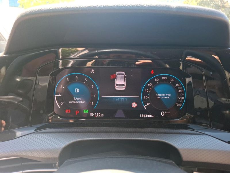 Volkswagen Golf VIII 1.5 eTSI ACT Active — zdjęcie 10
