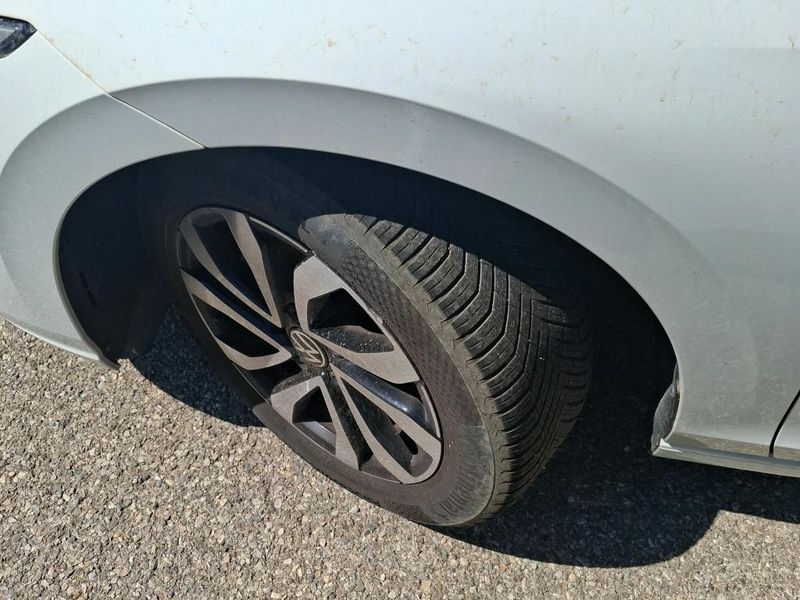 Volkswagen Golf VIII 1.5 eTSI ACT Active — zdjęcie 21